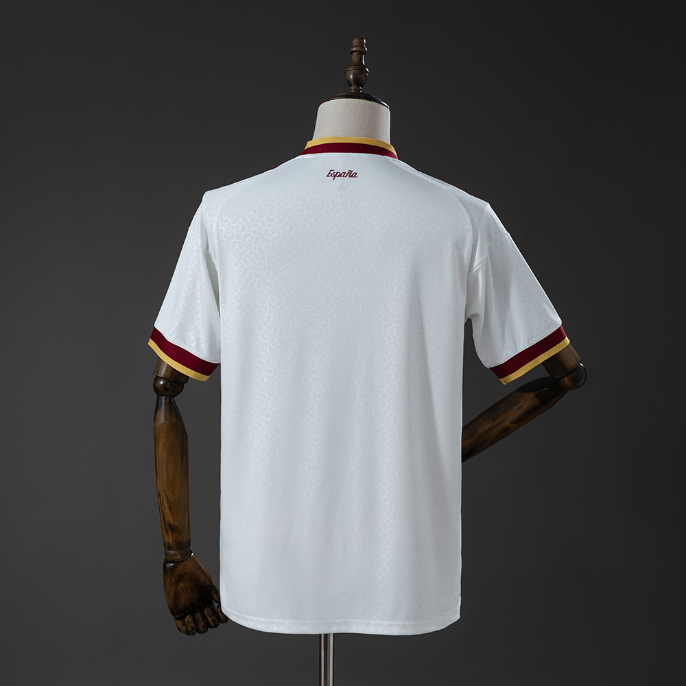 Camiseta de Espana 2a equipacion 2026 con dos estrellas, vista posterior