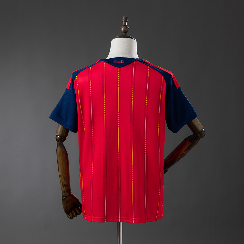 Camiseta de Espana 1a equipacion 2026 con dos estrellas, vista posterior
